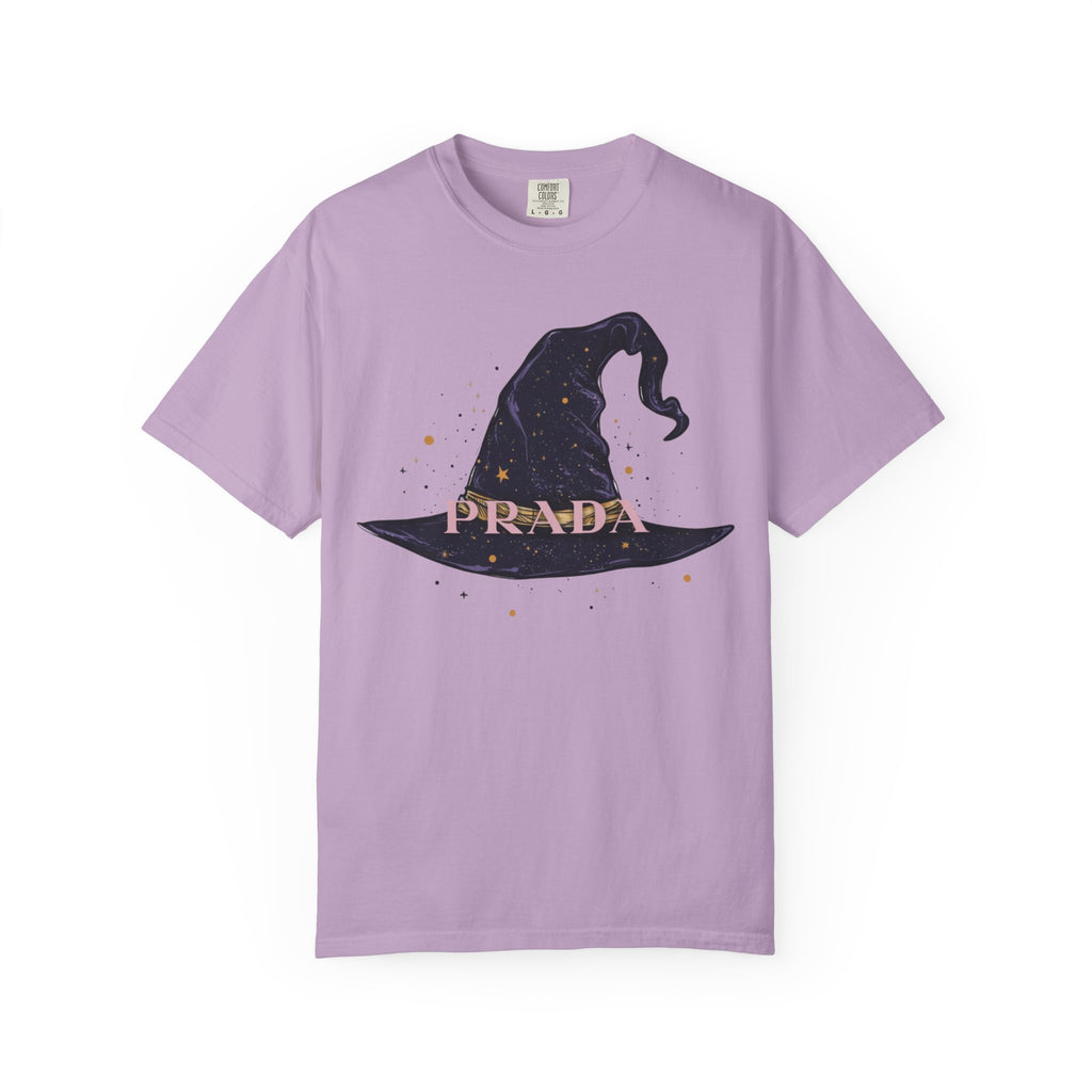 Chic Witchy Hat T-Shirt | Cute Halloween Top, Casual Tee, Vintage Style, Gift for Ghost Lovers, Unisex Clothing