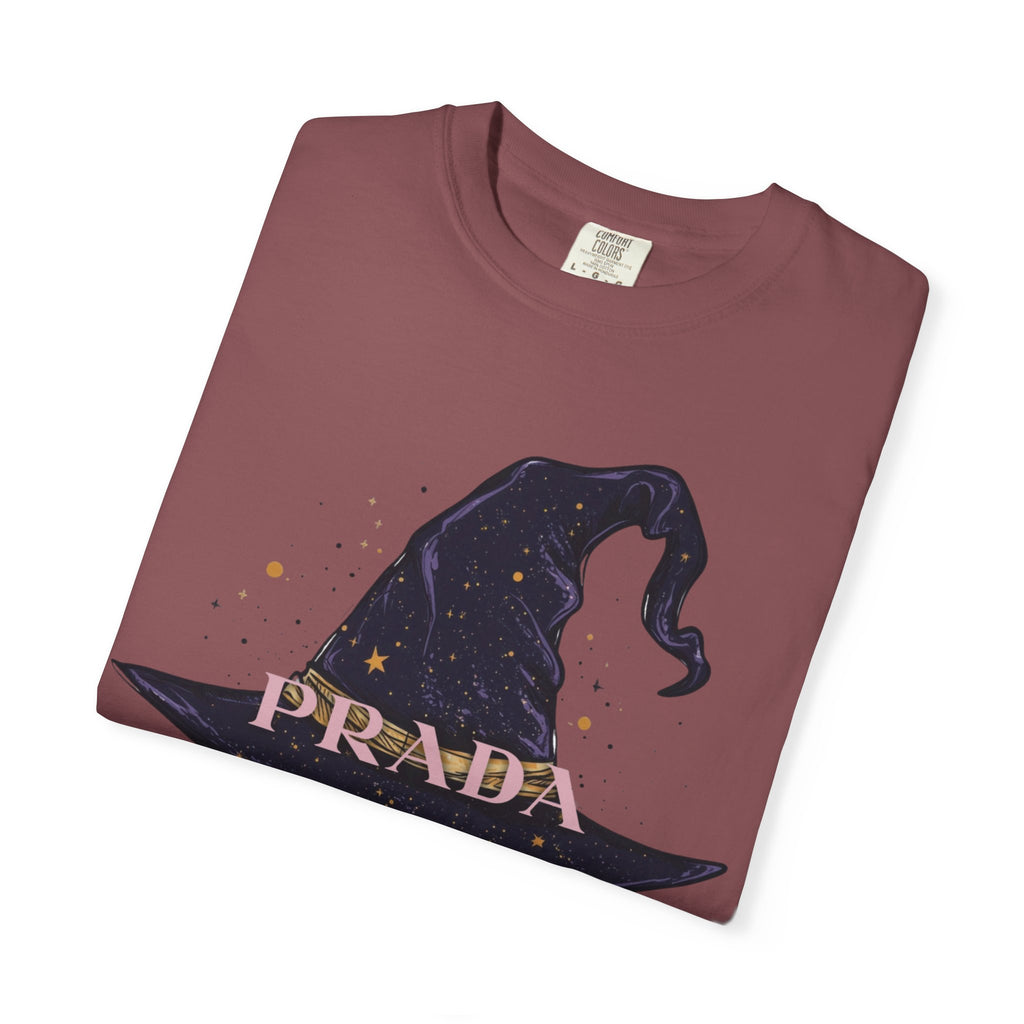 Chic Witchy Hat T-Shirt | Cute Halloween Top, Casual Tee, Vintage Style, Gift for Ghost Lovers, Unisex Clothing