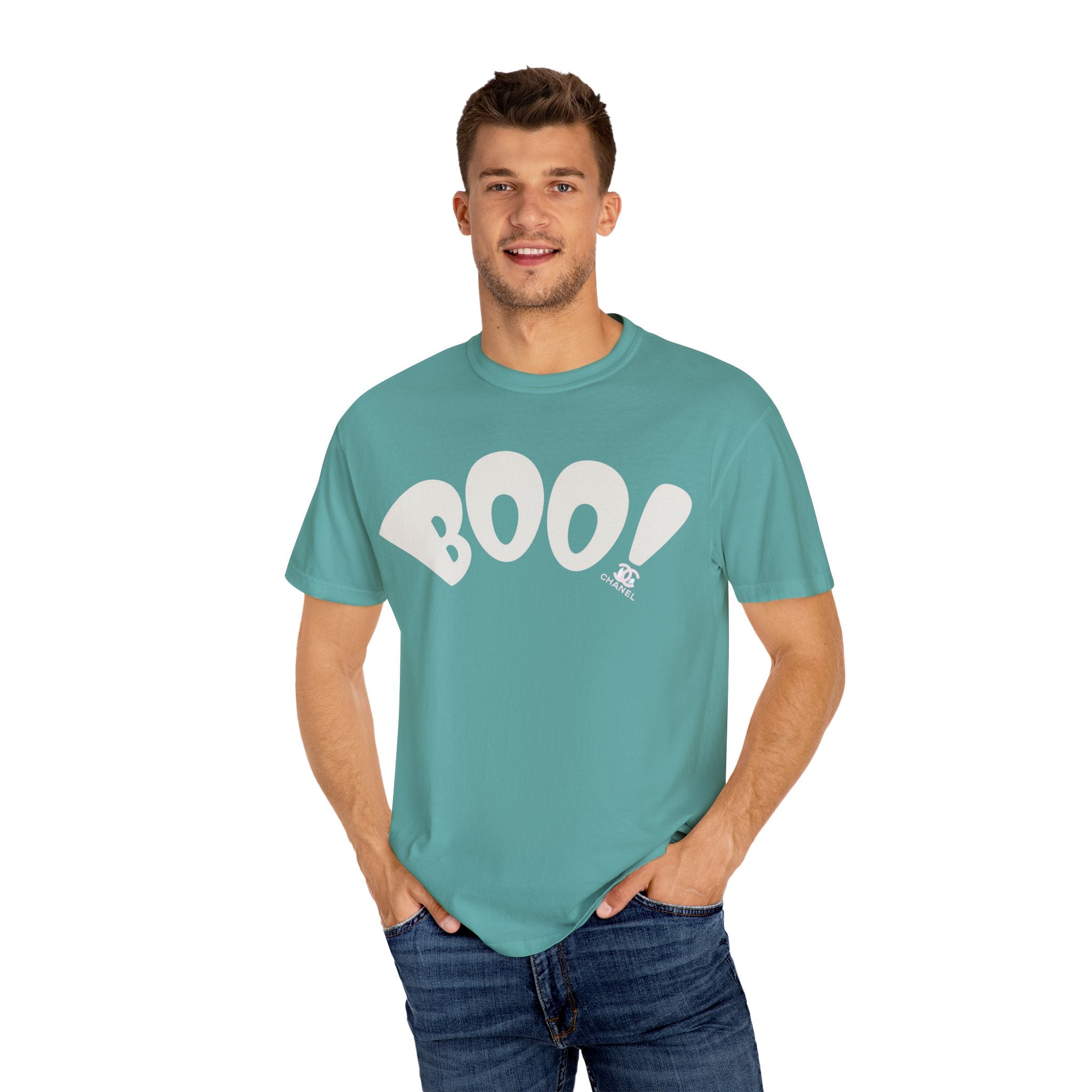 Boo T-Shirt | Cute Halloween Top, Casual Tee, Vintage Style, Gift for Ghost Lovers, Unisex Clothing