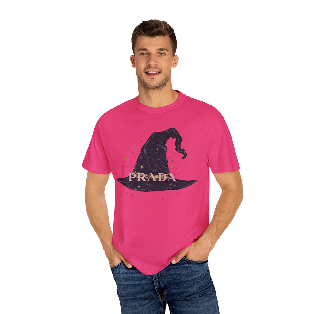 Chic Witchy Hat T-Shirt | Cute Halloween Top, Casual Tee, Vintage Style, Gift for Ghost Lovers, Unisex Clothing